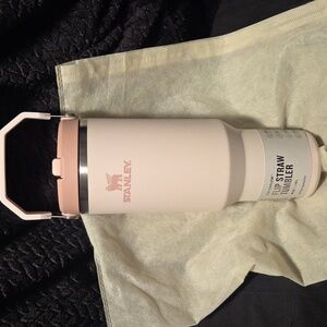 Stanley Rose Tumbler with Pink Lid